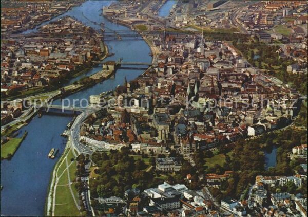 Bremen Stadtzentrum Weser Brücke Fliegeraufnah