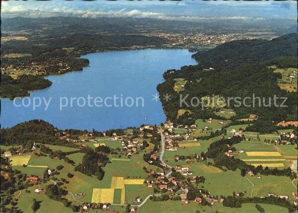 Reifnitz Woerthersee Wörther See Blick gegen Klagenfurt Flie