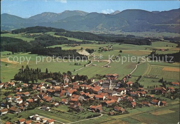 Grabenstaett Chiemsee Alpenpanorama Fliegeraufnahme
