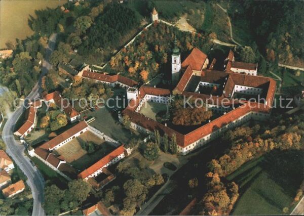 Heiligenkreuz Niederoesterreich Fliegeraufnahme Stiftanlage Zisterziens