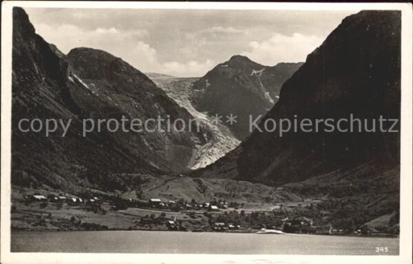 Norge Norwegen Sundalgletscher im Maurangerfjord