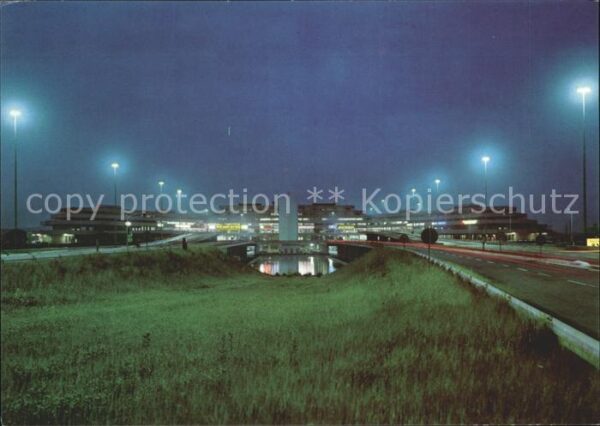 Koeln Rhein Flughafen Köln/Bonn bei Nacht