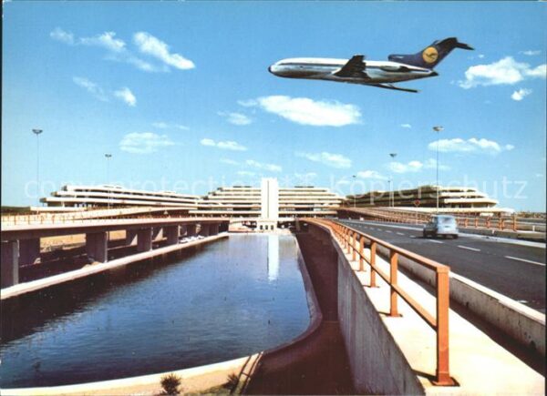 Koeln Rhein Flughafen Köln/Bonn Abfertigungsgebäude