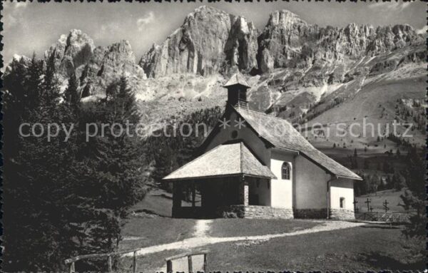 Dolomiten Strasse Carezza al Lago Chiesa
