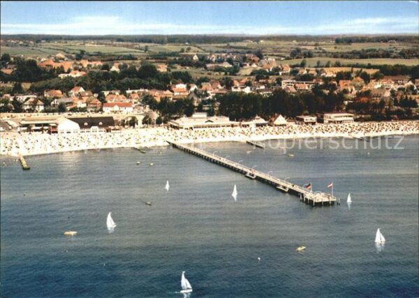 Groemitz Ostseebad Fliegeraufnahme Strand Seebrücke