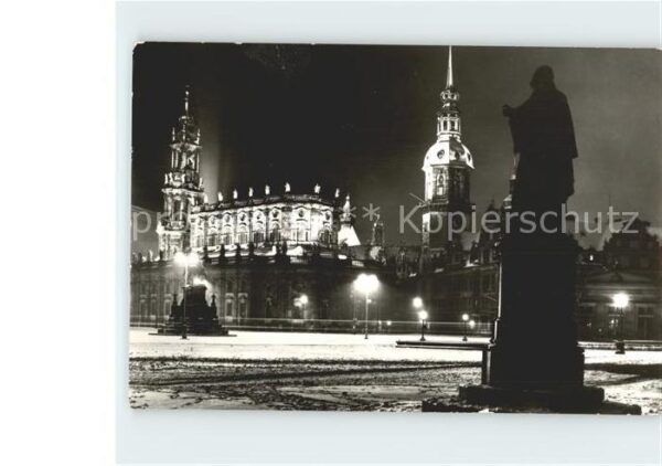 Dresden Theaterplatz mit Hofkirche Schlossturm