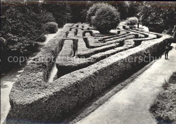 Middlesex Hampton Court Palace Maze