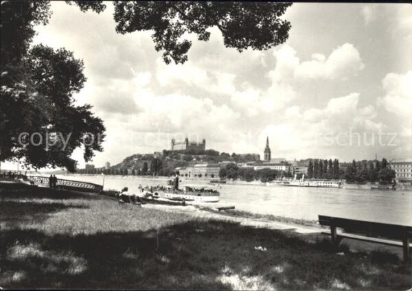 Bratislava Pressburg Pozsony Pohlad hrad