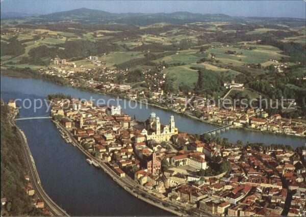 Passau Fliegeraufnahme Dreiflüssestadt Donau I