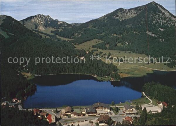 Spitzingsee mit Bodenschneid und Brecherspitze
