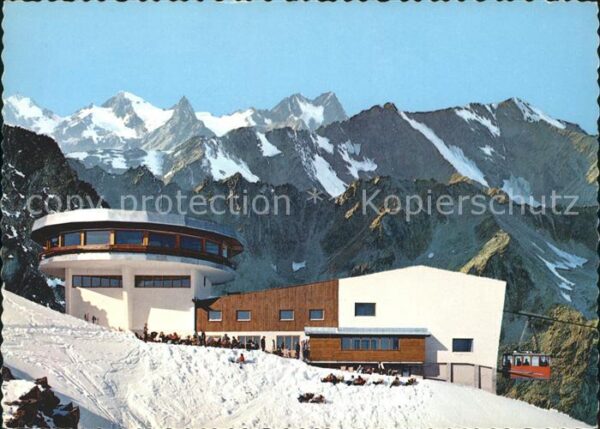 Oetztal Tirol Bergstation Gaislachkogl mit Gipfelrest