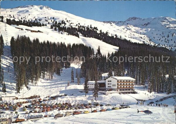 Zillertal Tirol Berghotel Hochfügen mit Holzalmlift