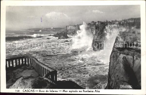 Cascais Boca do Inferno Mar agitado na Pombeira
