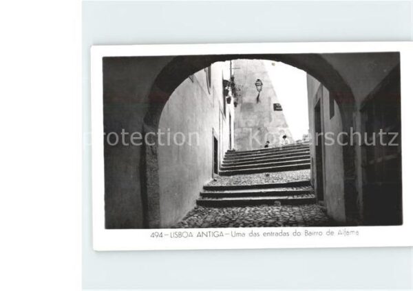 Lisboa Antiga Uma das entradas do Bairro de Al
