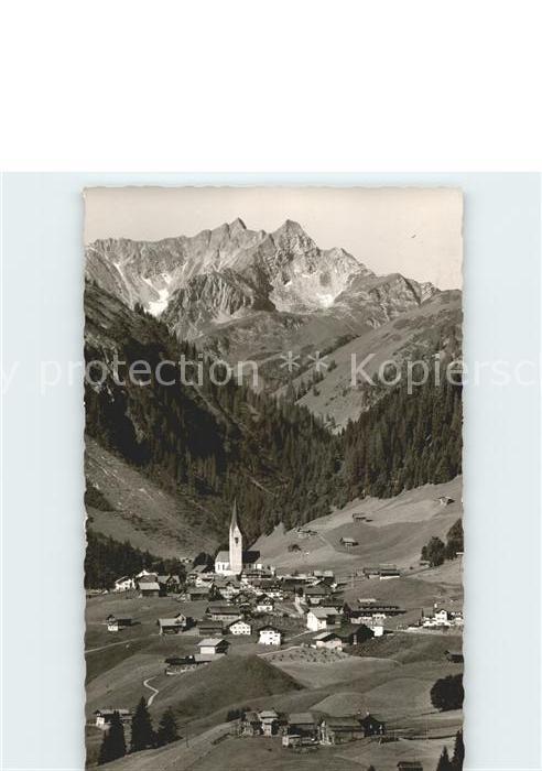 Mittelberg Kleinwalsertal mit Heiterberg und ?lpeleskopf