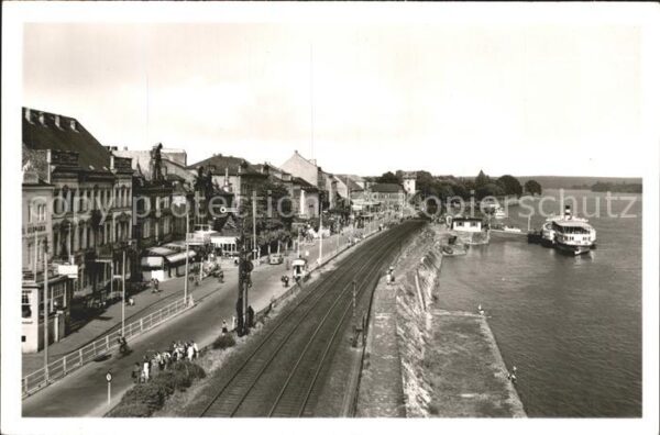 Ruedesheim Rhein Rheinpromenade