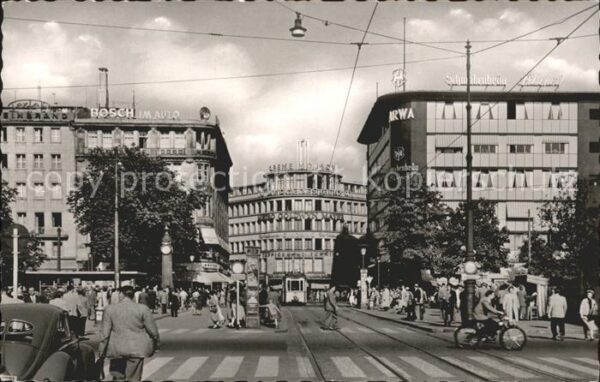 Duesseldorf Cornelius Platz Strassenbahn