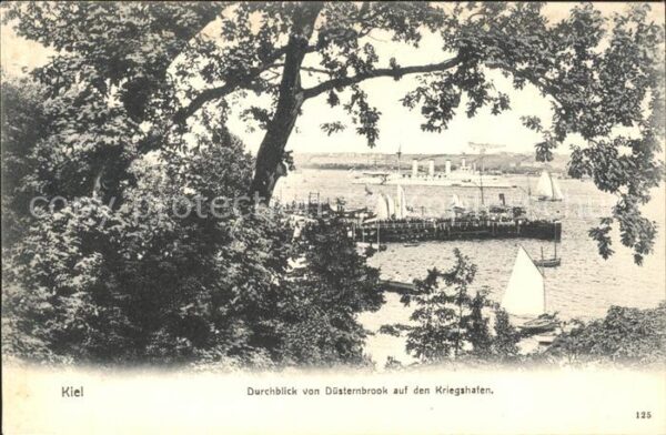 Kiel Blick von Düstenbrook auf Kriegshafen