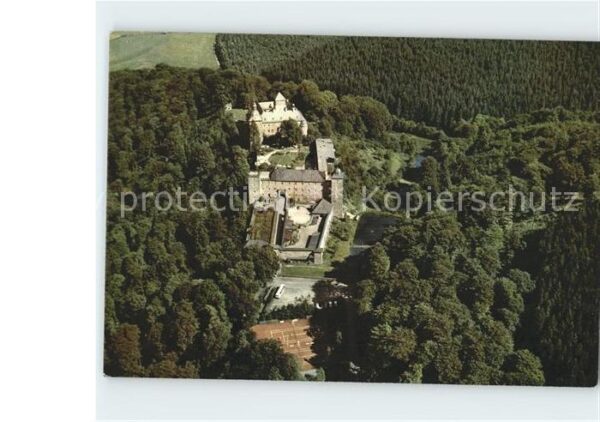 Attendorn Fliegeraufnahme Burg Schnellenberg