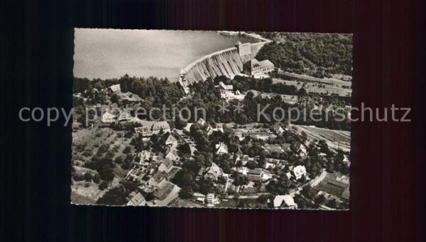 Edersee mit Sperrmauer Edertalsperre Fliegerauf