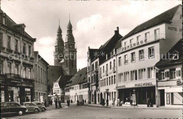 Speyer Rhein Blick vom Altpörtel zur St Josephs Kirc