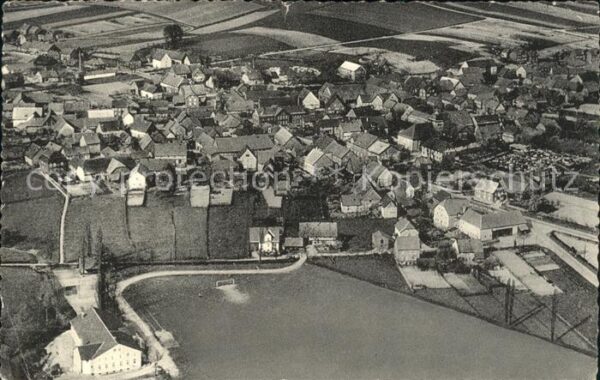 Schoningen Solling Fliegeraufnahme mit Turnhalle und Platz