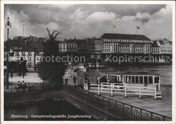 Hamburg Dampferanlegestelle Jungfernstieg
