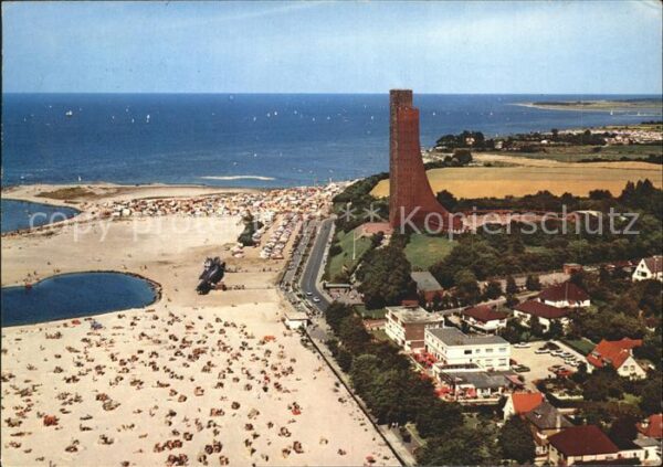 Laboe Fliegeraufnahme Strand Denkmal
