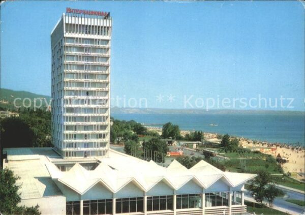 Slatni Pjasazi Hotel International