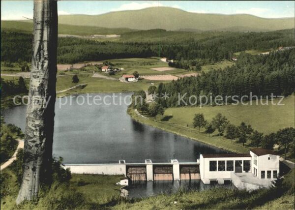 Regen Stausee mit Staustufe Bayerischer Wald