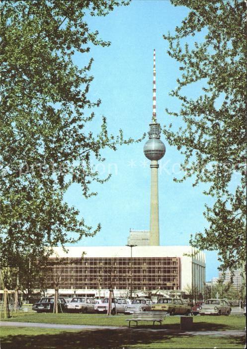 Berlin Fernsehturm Palast der Republik