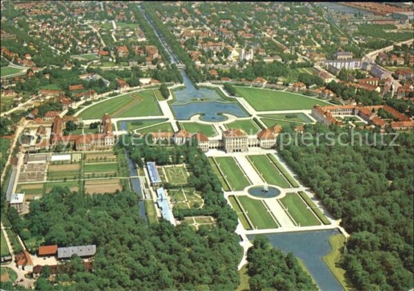 Muenchen Fliegeraufnahme Schloss Nymphenburg