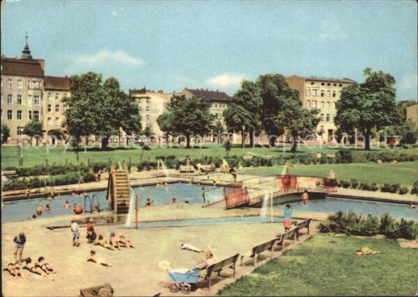 Berlin Kinderschwimmbad Monbijouplatz