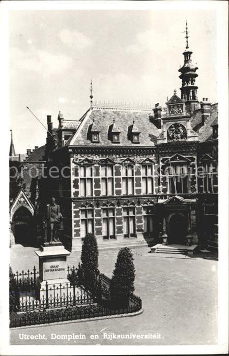 Utrecht Domplein en Rijksuniversiteit