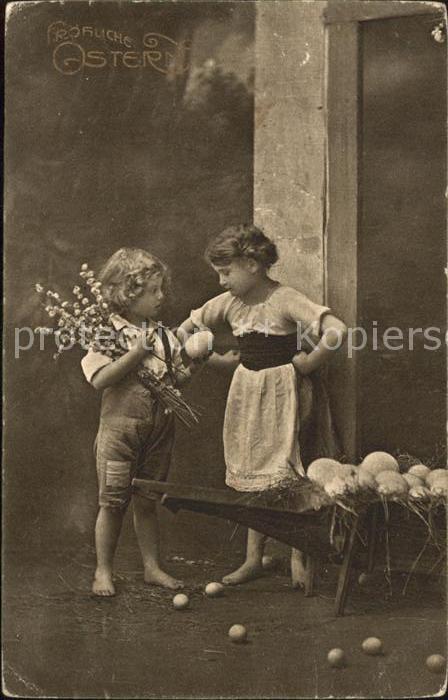 Ostern Easter Paques Kinder Weidenkätzchen Ostereier