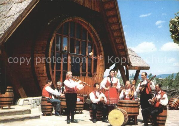 Musikanten Geige Mandoline Flöte Trommel Slantchev