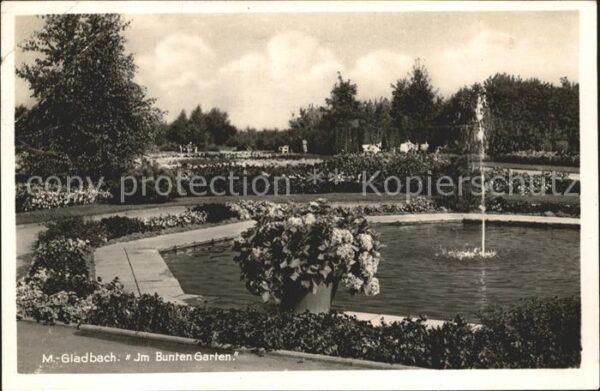 Moenchengladbach Im Bunten Garten Springbrunnen