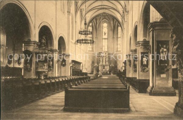 Pruem Eifel Salvatorkirche Mittelschiff