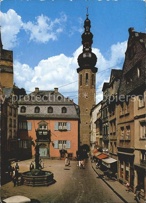 Cochem Mosel Marktplatz und Rathaus Brunnen