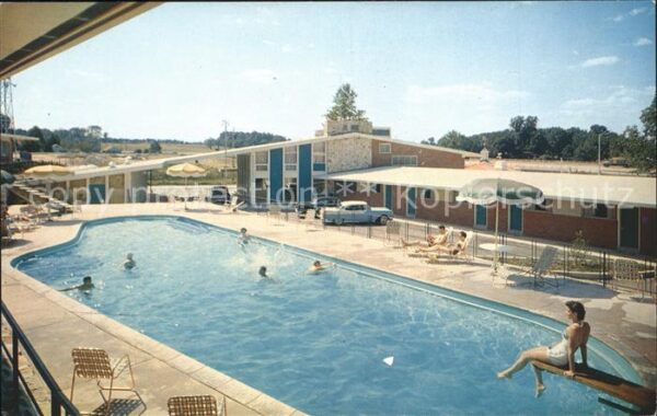 Willow Grove Howard Johnson's Motor Lodge Swimming P