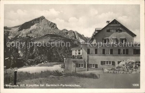 Kreuzeck mit Alpspitze Wettersteingebirge Bergho