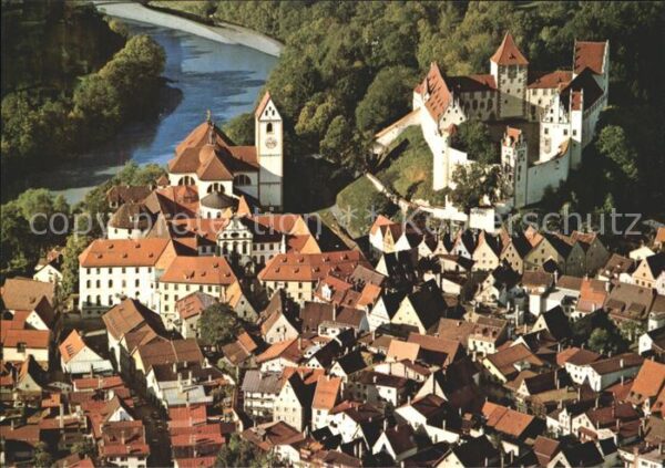 Fuessen Allgaeu Fliegeraufnahme Altstadt mit Hohem Schl