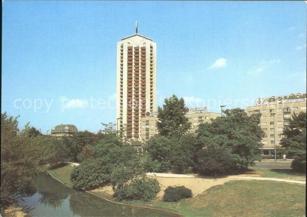 Leipzig Wohnhochhaus Wintergartenstrasse Park M