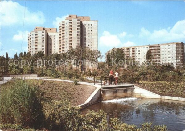 Berlin Ernst Thälmann Park Hochhäuser Hauptsta