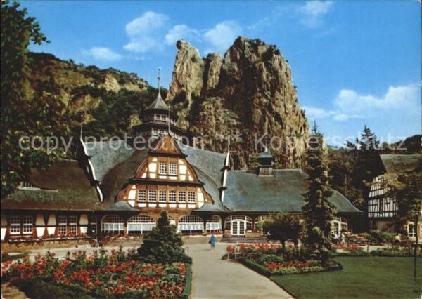 Ebernburg Bäderhaus mit Rheingrafenstein