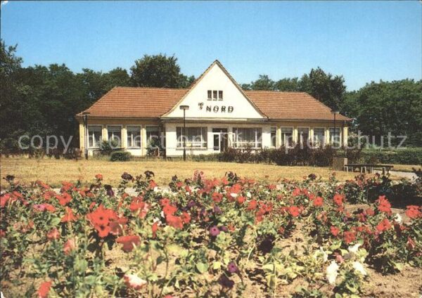 Strausberg Brandenburg HO Gaststätte Nord Blumenbeet