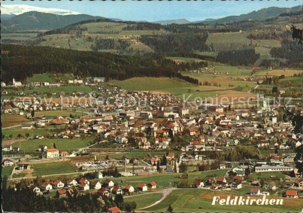Feldkirchen Kaernten mit Waiern und Nockgebiet