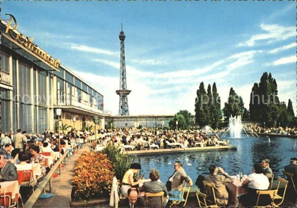 Berlin Am Funkturm Terrasse Fontäne