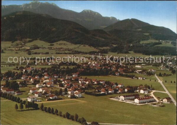 Bernau Chiemsee mit Kampenwand