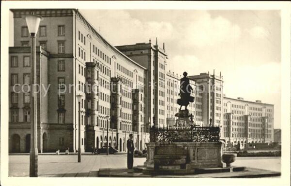 Leipzig Neubau am Rossplatz mit Mägdebrunnen